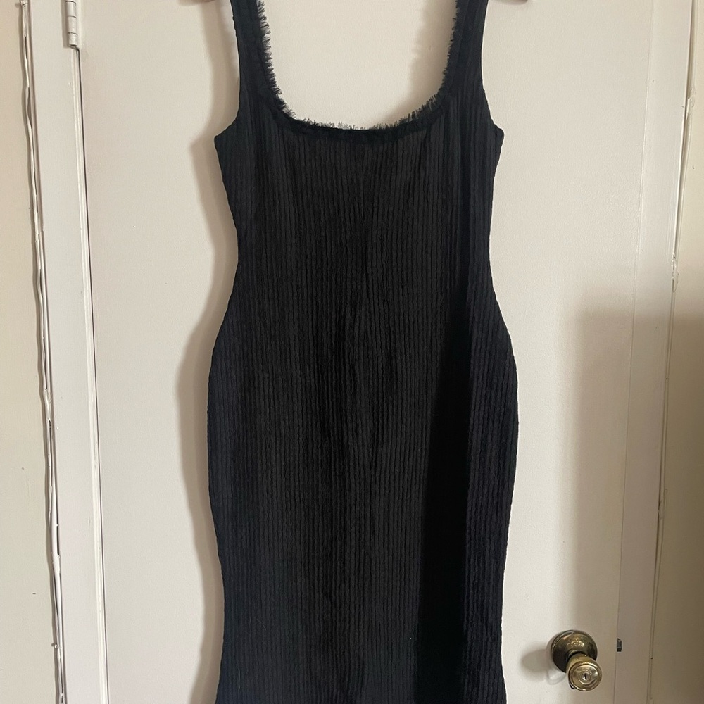Mirror Palais Black Ribbed Sleeveless Midi Dress - Picture 7 of 8